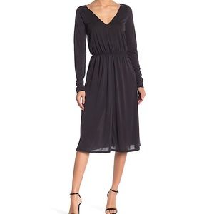 ABOUND V-neck Long Sleeve Midi Dress, NWOT